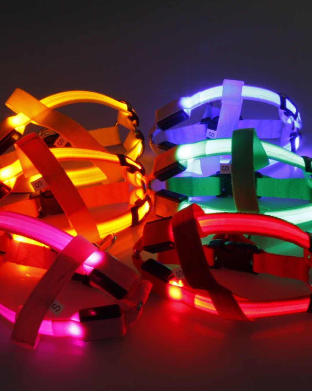 LED-sele som lyser i mörkret – USB-laddning